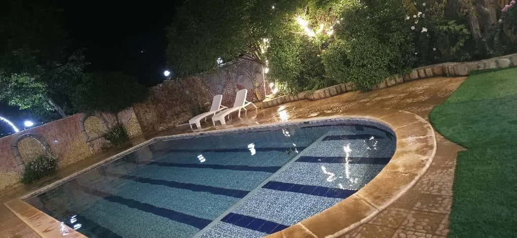 أرضية للبيع في الادخار