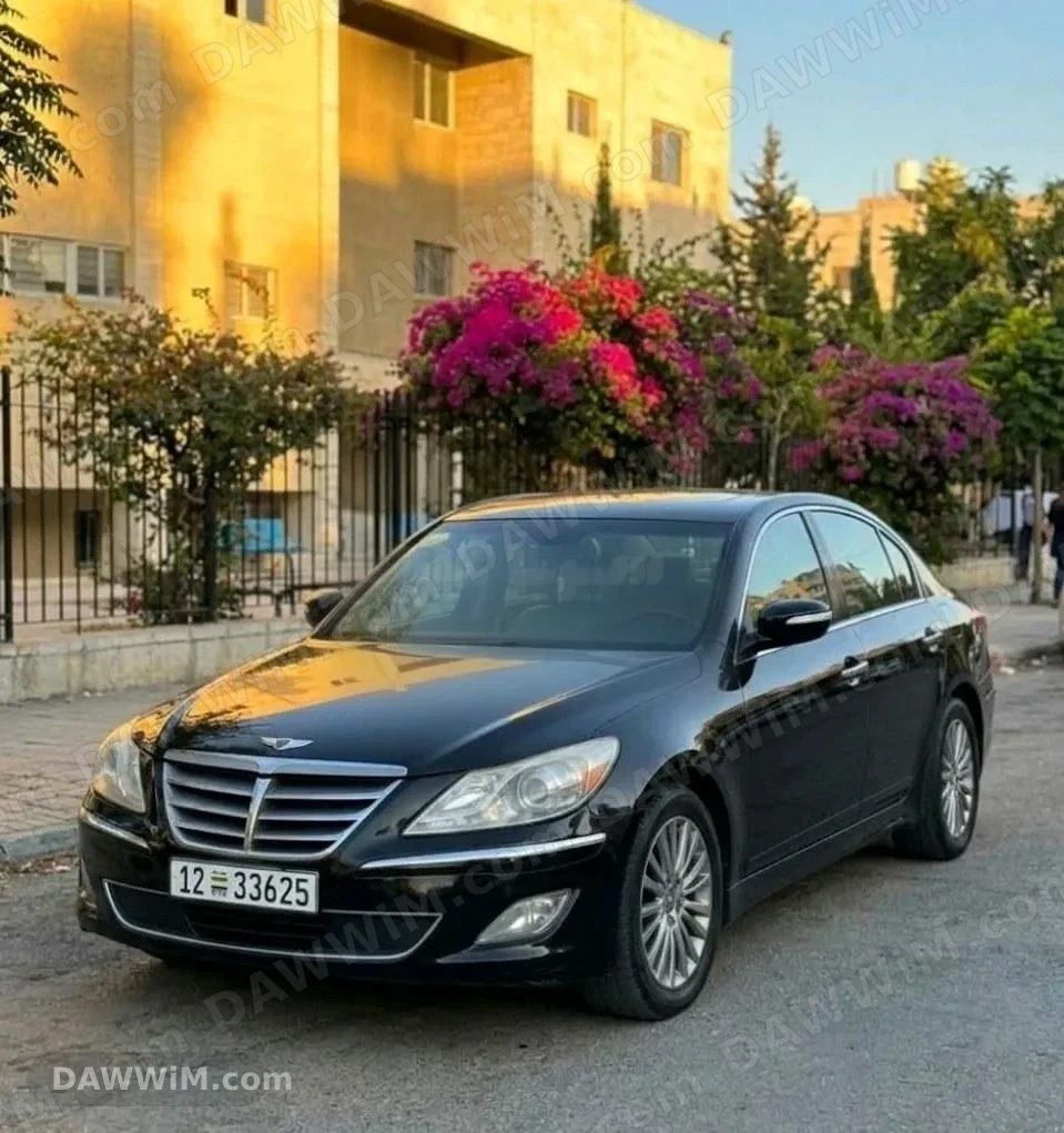 سيارة جينيسيس Genesis موديل 2012 للبيع