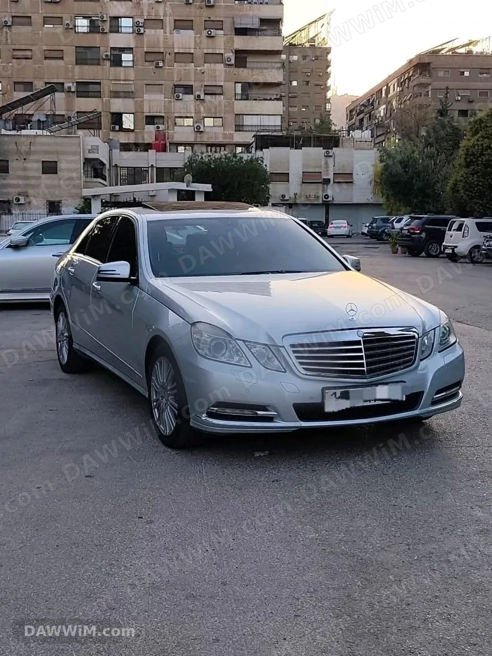 مرسيدس بنز E300 موديل 2011 مستعملة للبيع