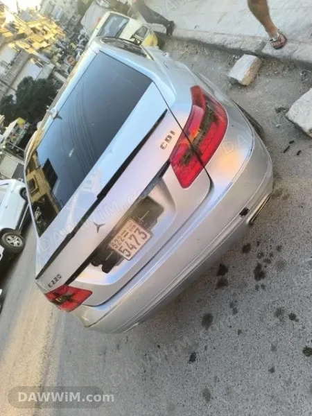 مرسيدس بنز C 200 موديل 2012 مستعملة للبيع