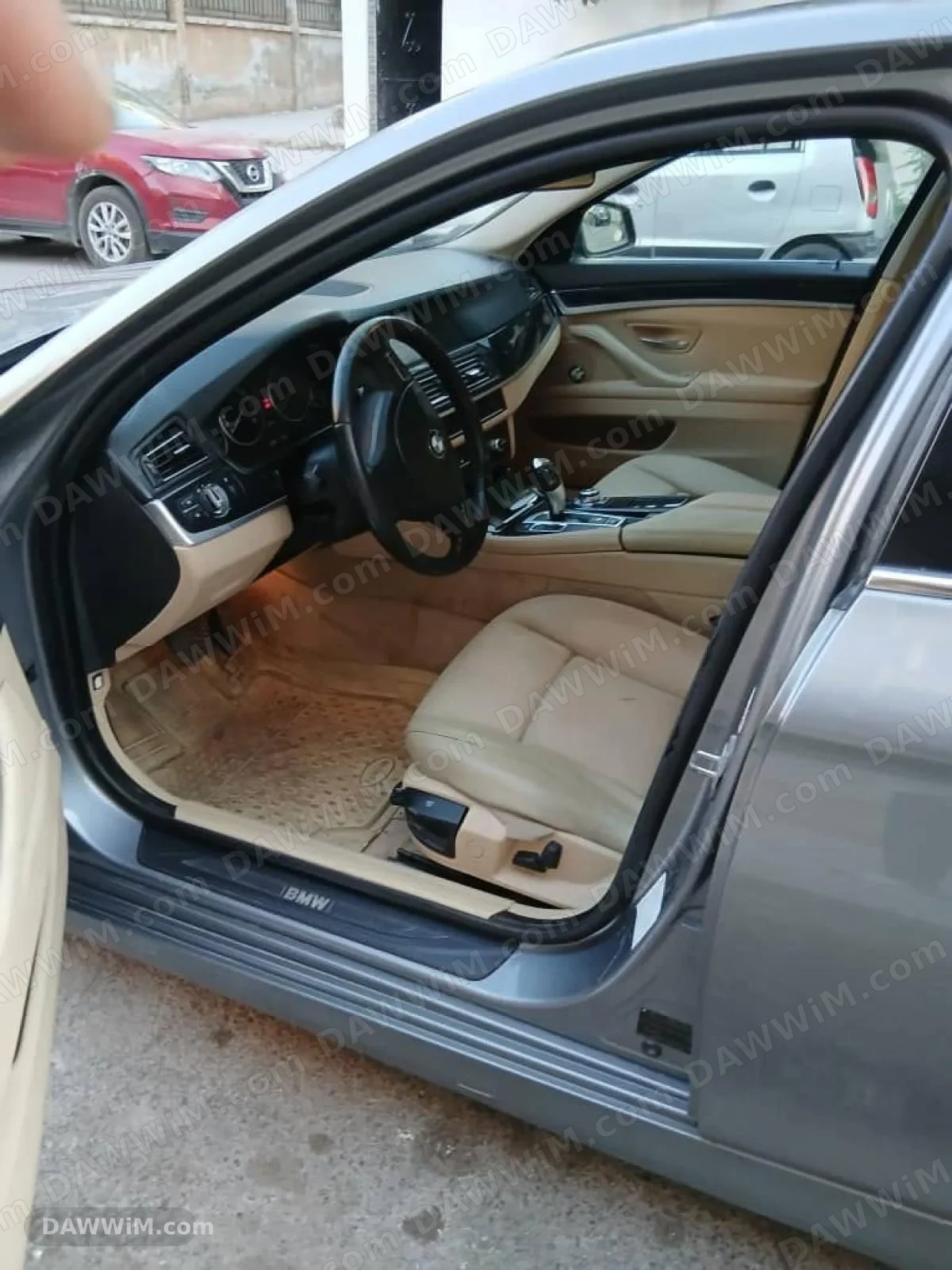 سيارة BMW 520i موديل 2013 للبيع