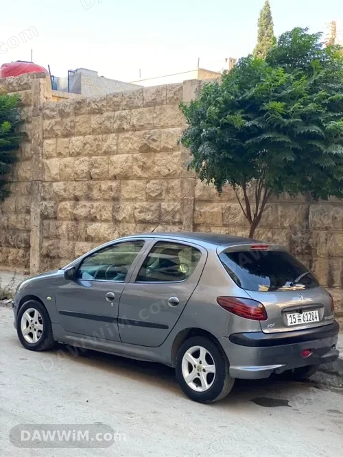 سيارة بيجو 206 موديل 2004 للبيع في حلب