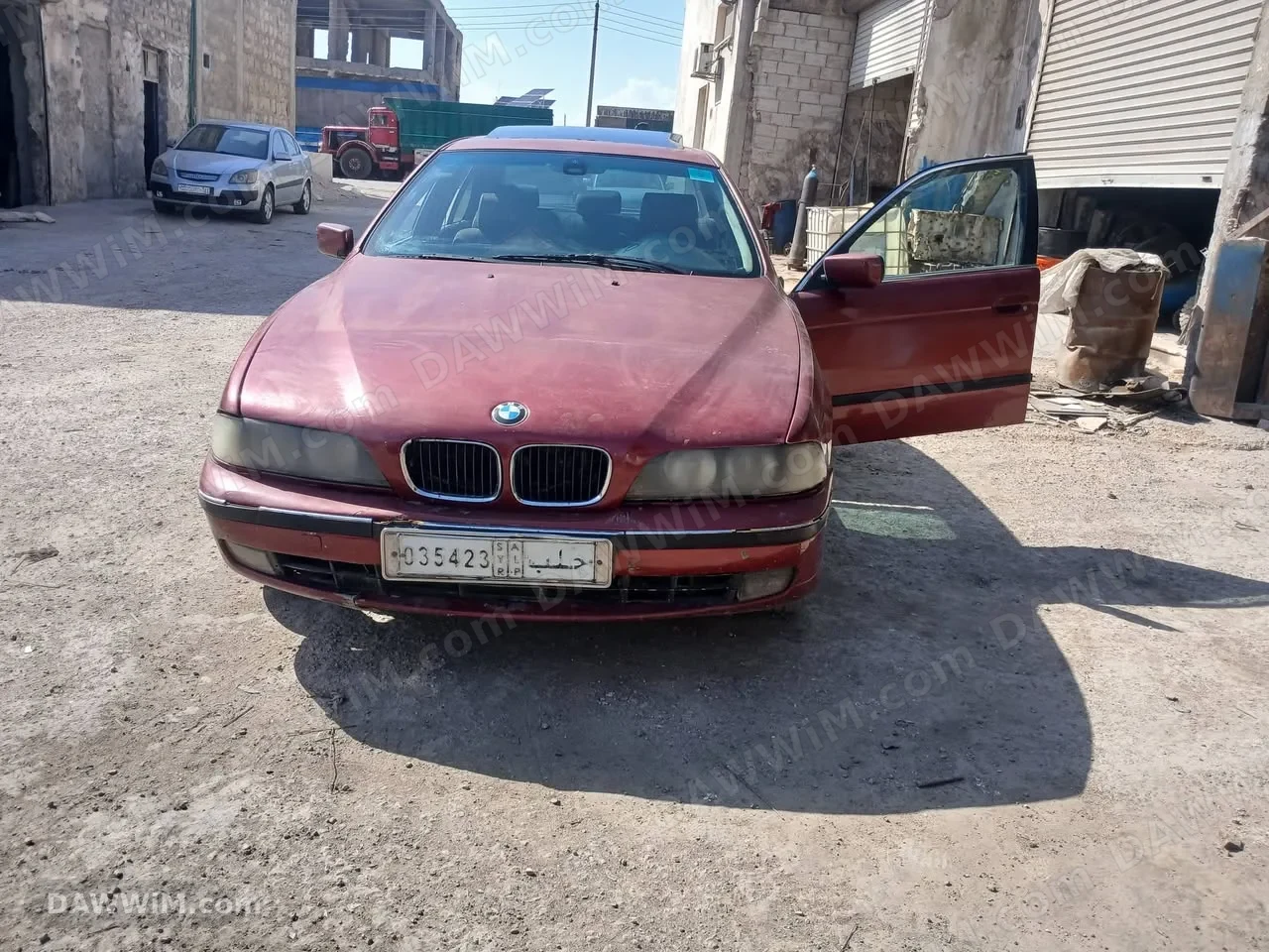 للبيع سيارة بي إم دبليو 525 موديل 1996