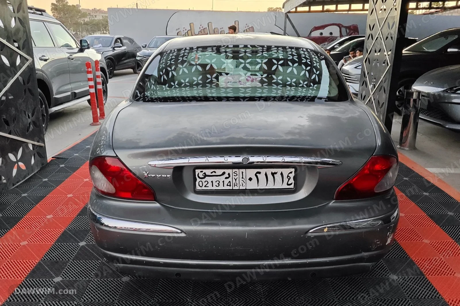 سيارة جاكوار X Type موديل 2003 للبيع