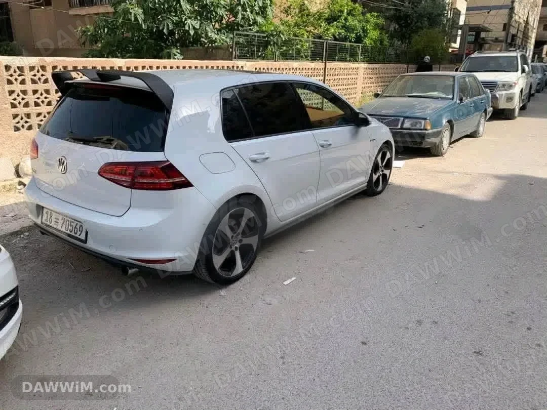 فولكس فاغن جولف جي تي آي 2015