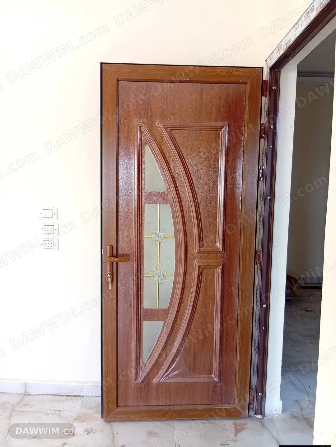 عرض خاص على الأبواب أو مواد البناء
