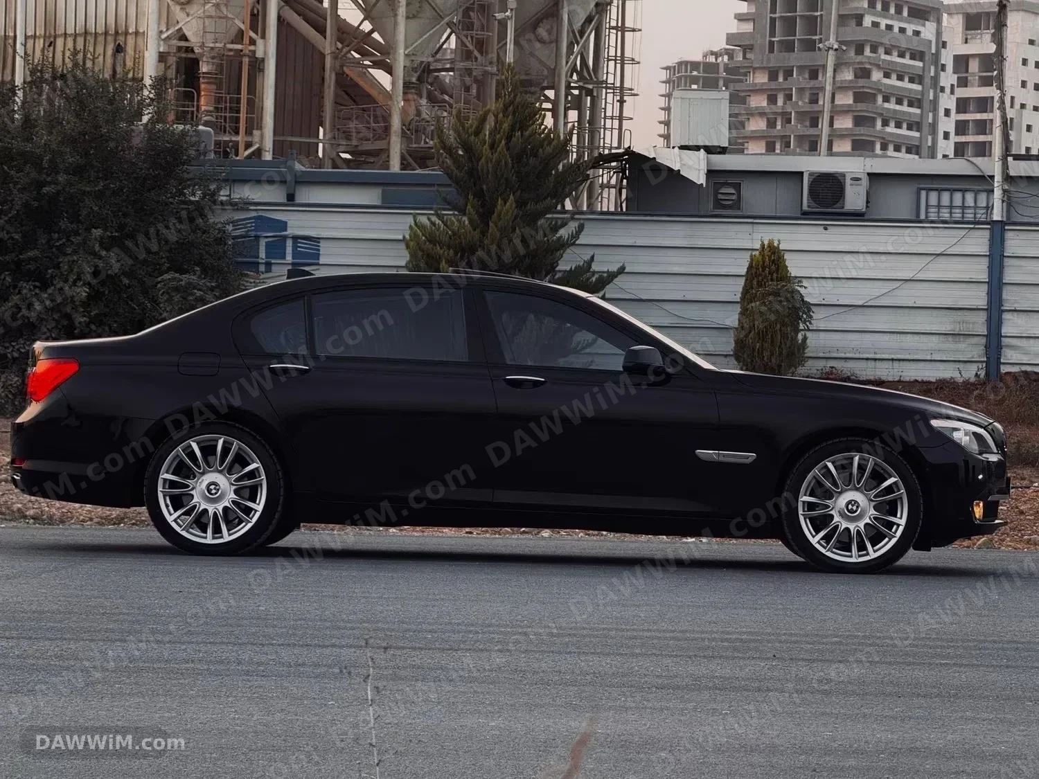 سيارة بي إم دبليو 740 لي للبيع BMW 740 Li