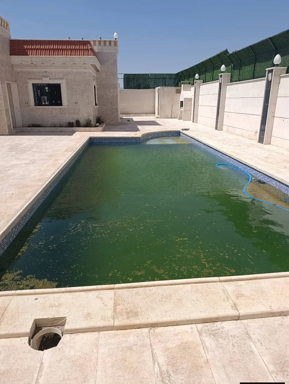 مزرعة للبيع في خان العسل