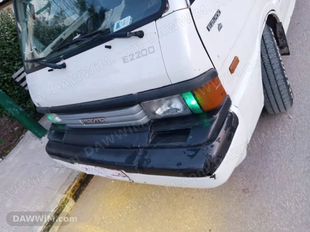 مازدا E2200 موديل 2003 باص 14 راكب