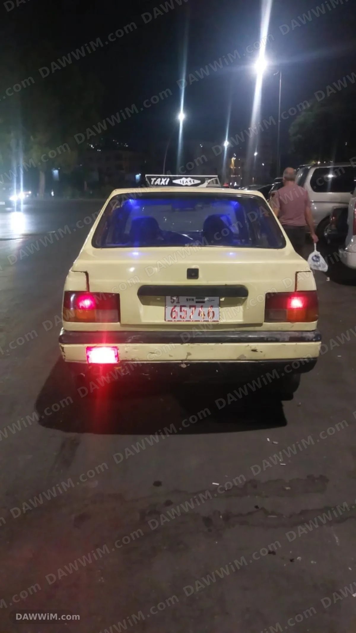 سيارة تكسي عمومي سوبر نوفا موديل 2003 للبيع