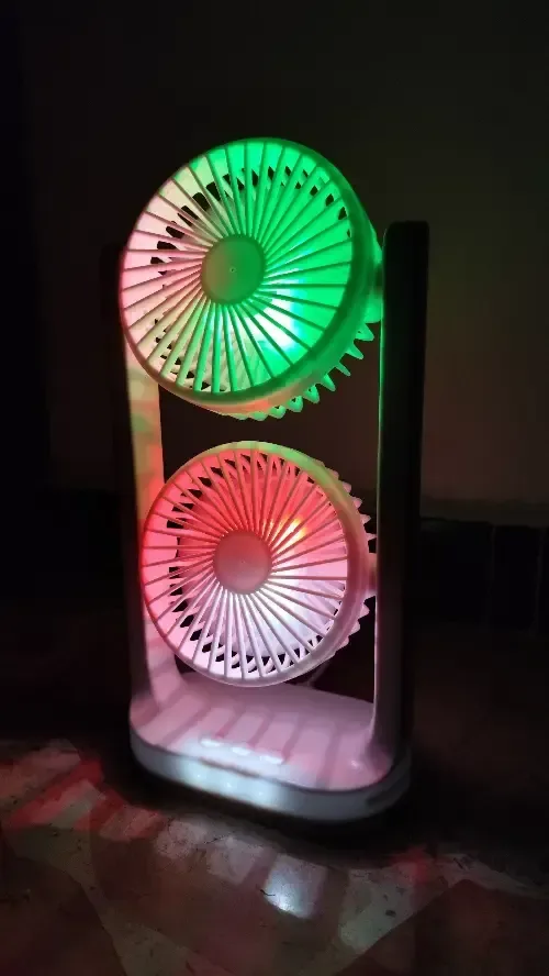 مروحة مزدوجة بإضاءة RGB وتحكم بالسرعات