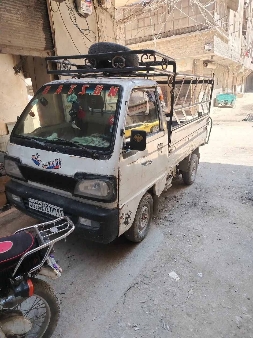 للبيع سيارة نيسان بيك أب كرت 5/6