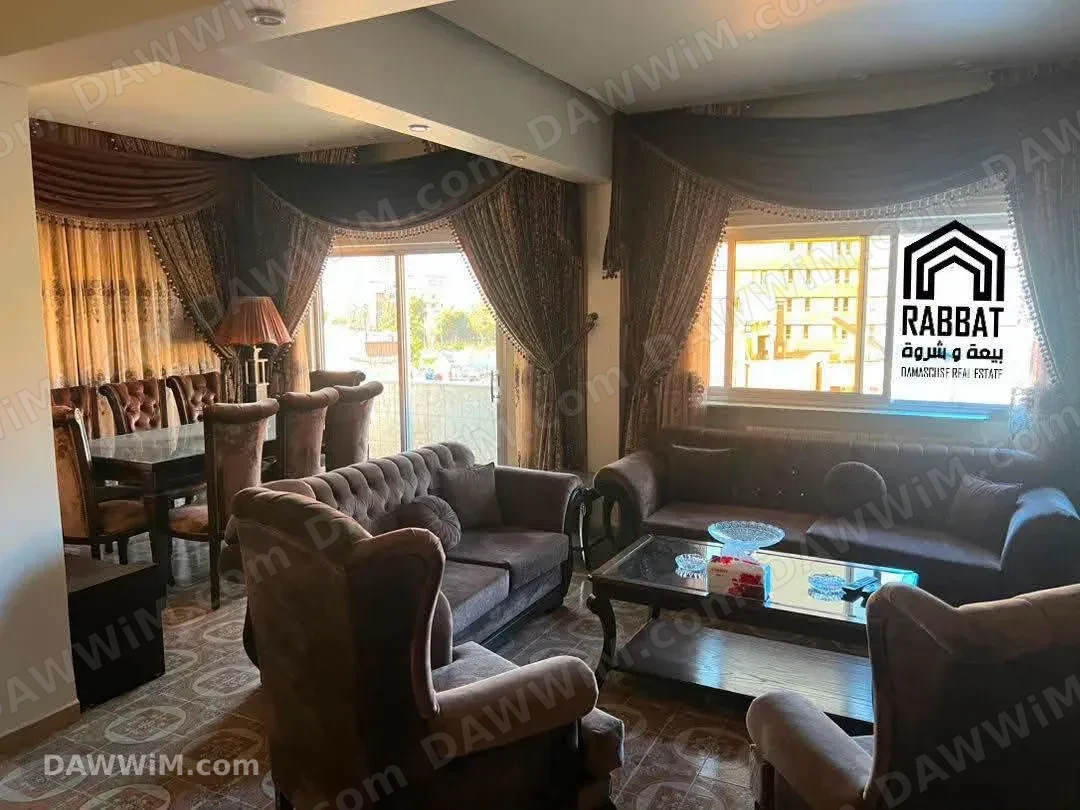 شقة للبيع بمساحة 225 متر في دمشق المزة