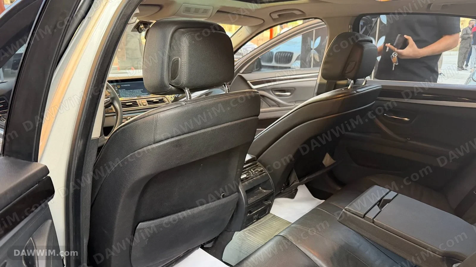 سيارة BMW 520 موديل 2011 للبيع