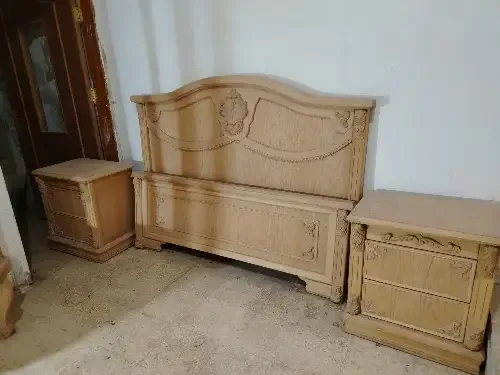 غرفة نوم ثقيلة من خشب الزان وقشر السنديان