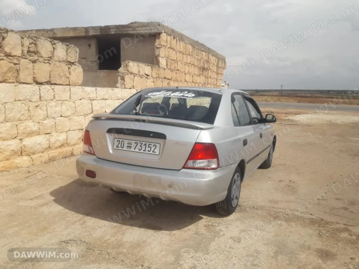 سيارة هونداي اكسنت 2002 للبيع