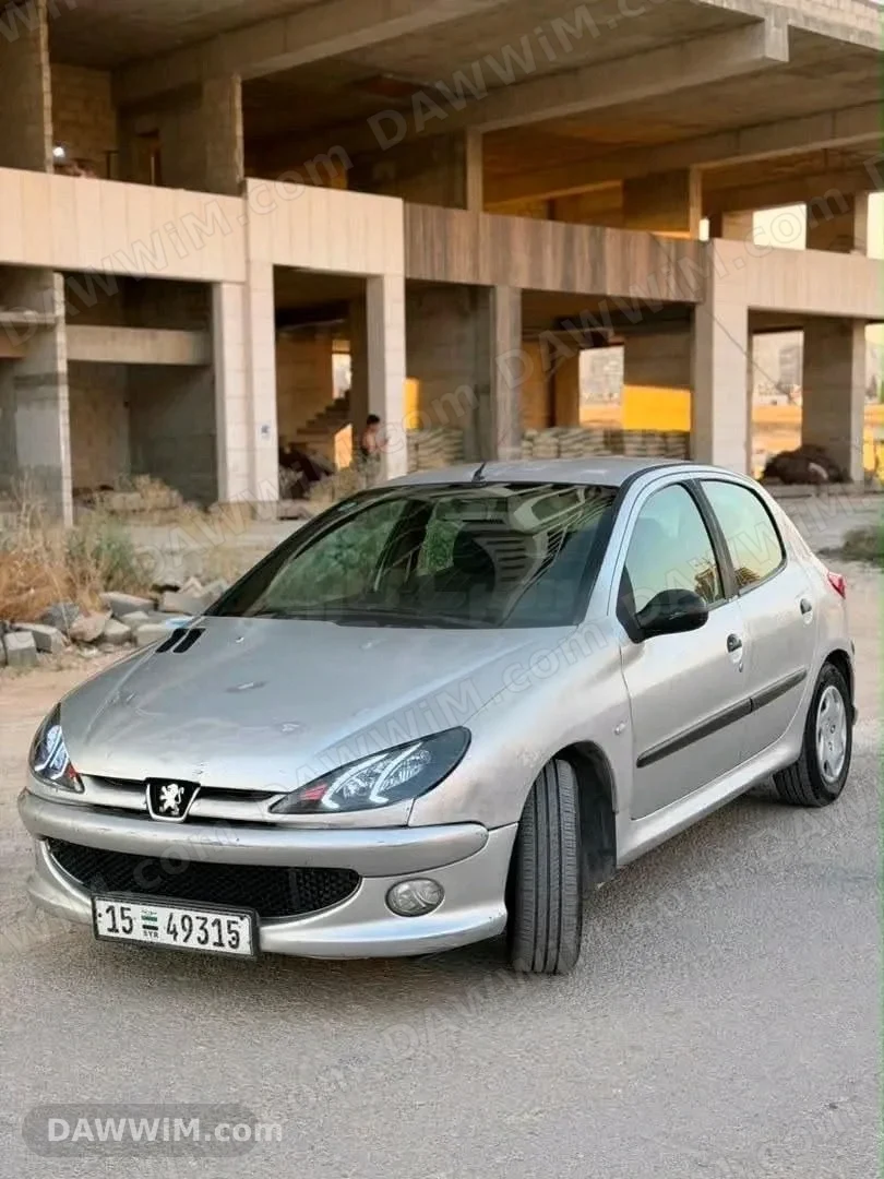 سيارة بيجو 206 موديل 2006 للبيع
