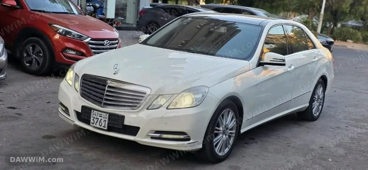 مرسيدس بينز E300 موديل 2011