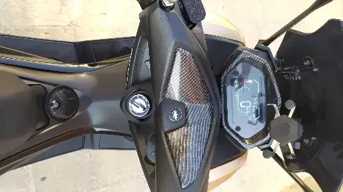 دراجة نارية Yamaha NMAX للبيع