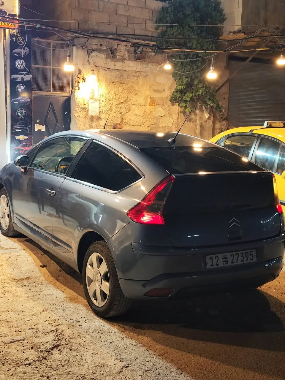 سيارة سيتروين C4 فئة فرنسية للبيع