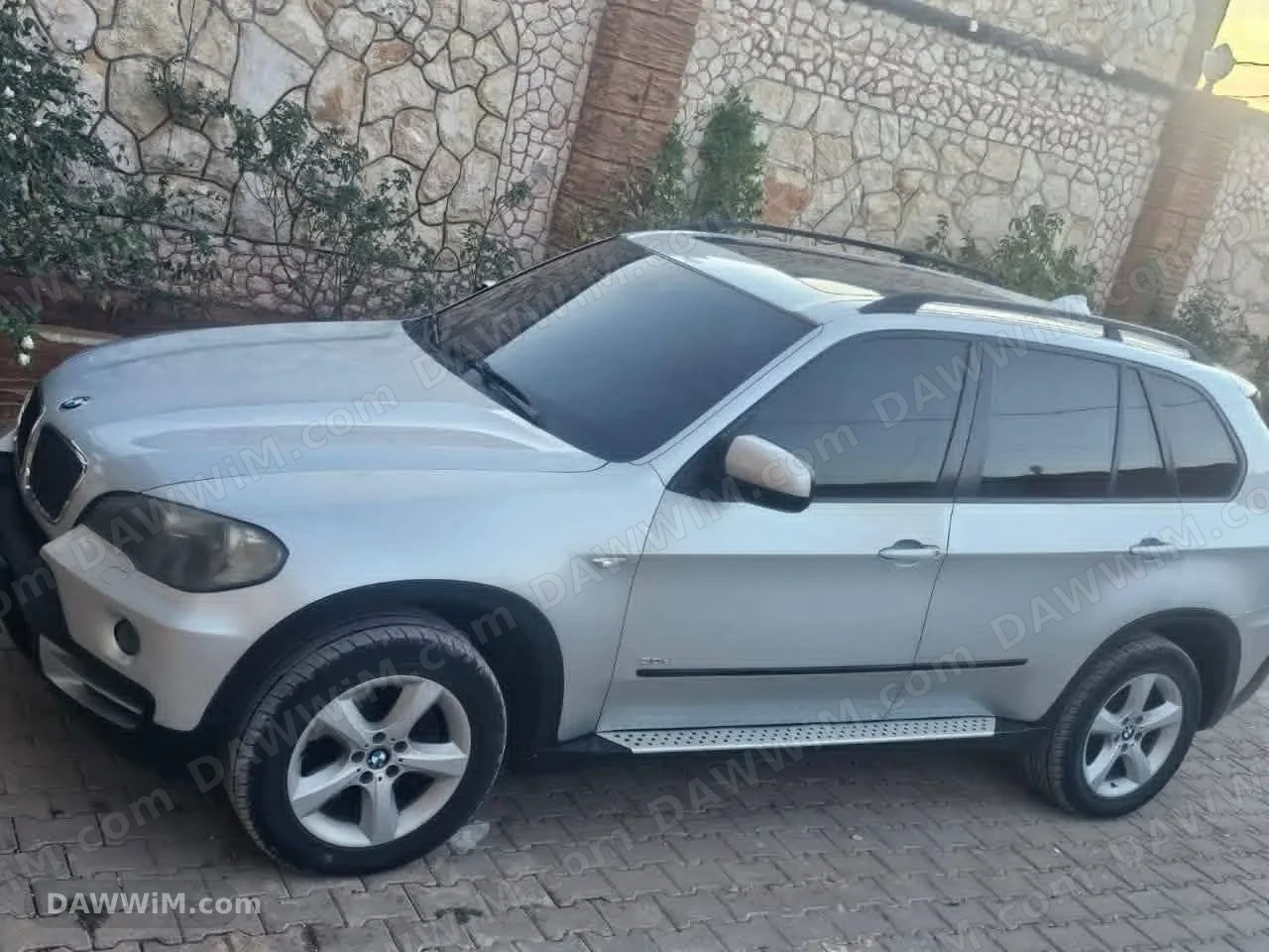 سيارة بي إم دبليو X5 موديل 2008 للبيع