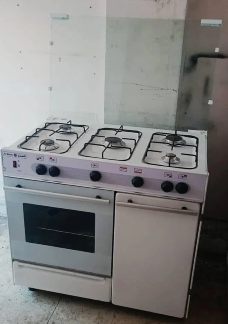 فرن غاز وكهرباء نوع مصري للبيع في حمص