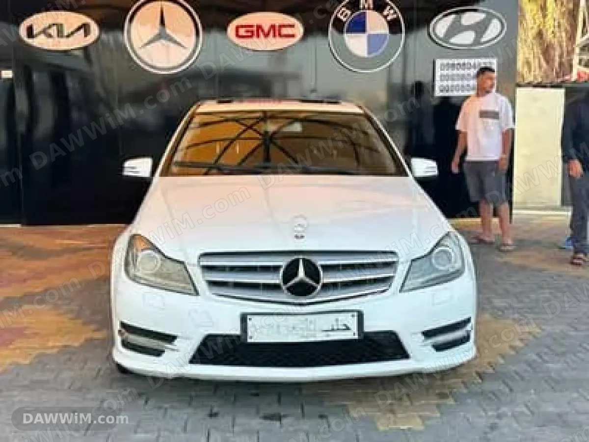 مرسيدس سي 200 موديل 2014 للبيع