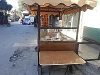 عربة متنقلة للشواء مع فريزة حافظ