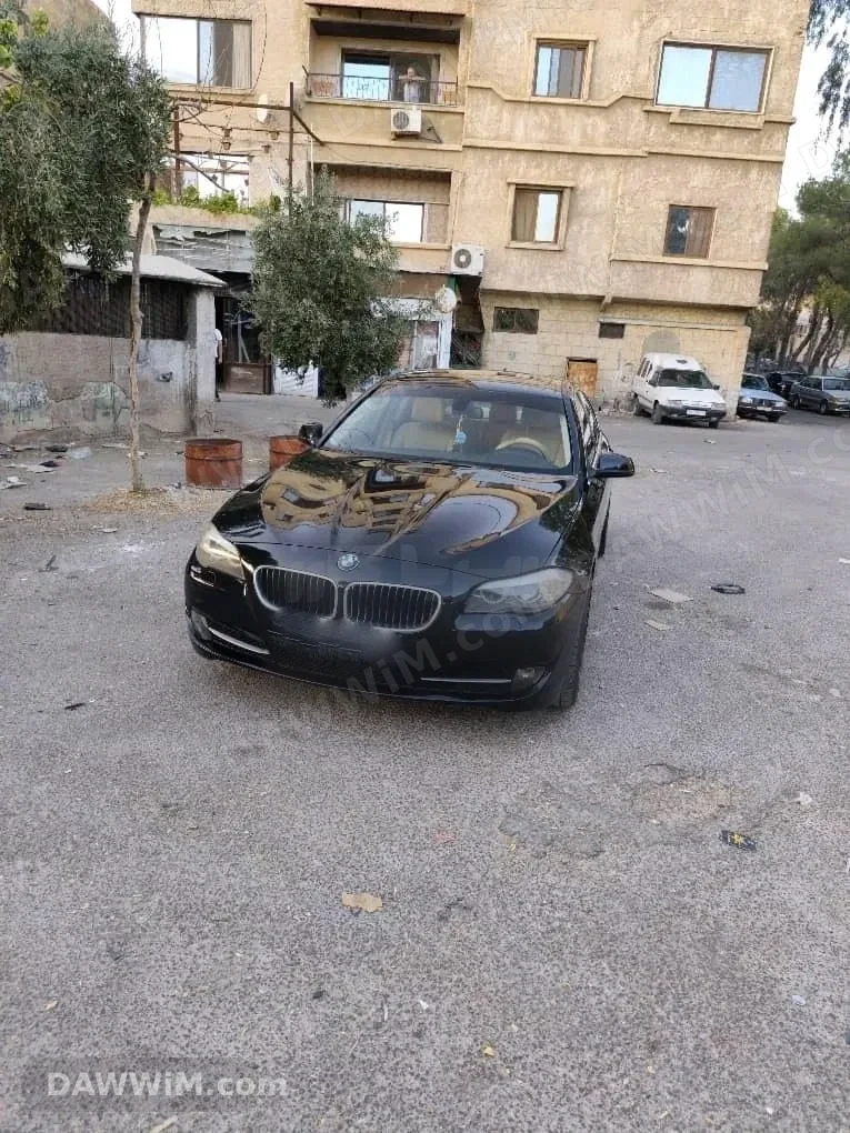 سيارة BMW 523 موديل 2012 للبيع