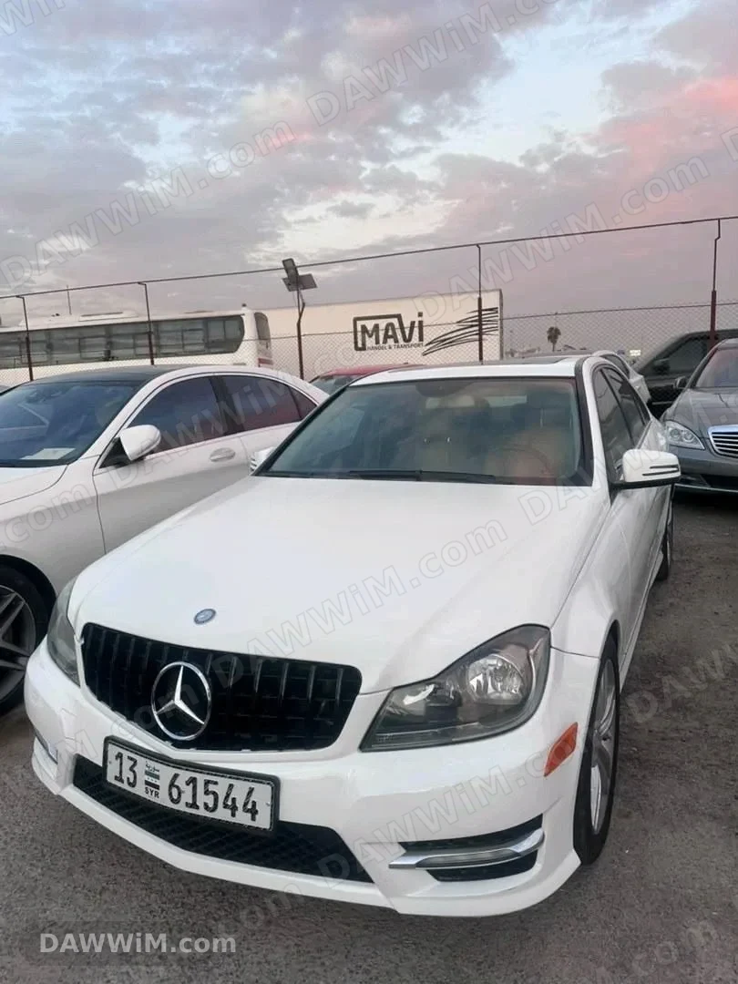 مرسيدس بنز C 300 موديل 2013