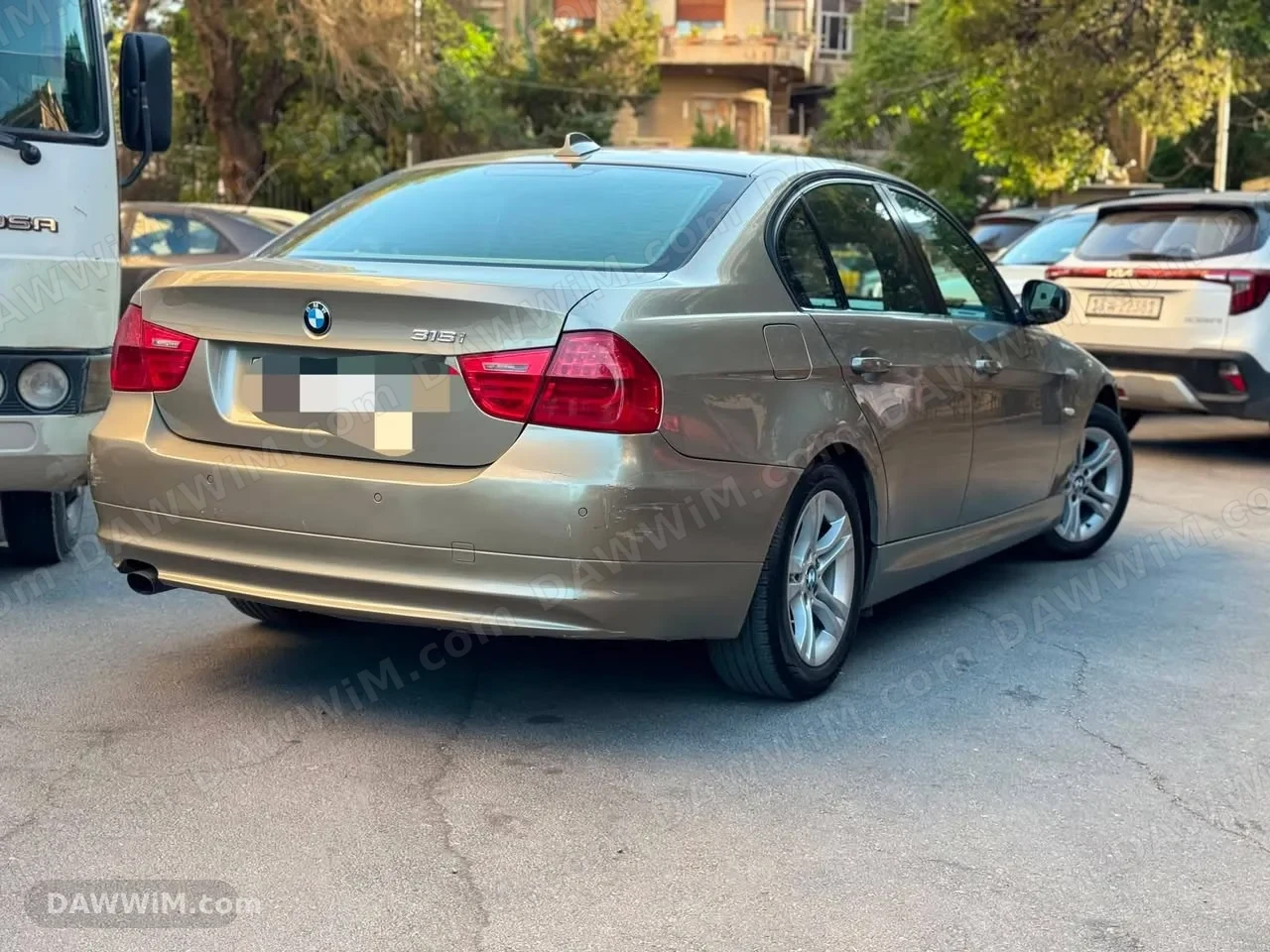 للبيع سيارة BMW 316i موديل 2010