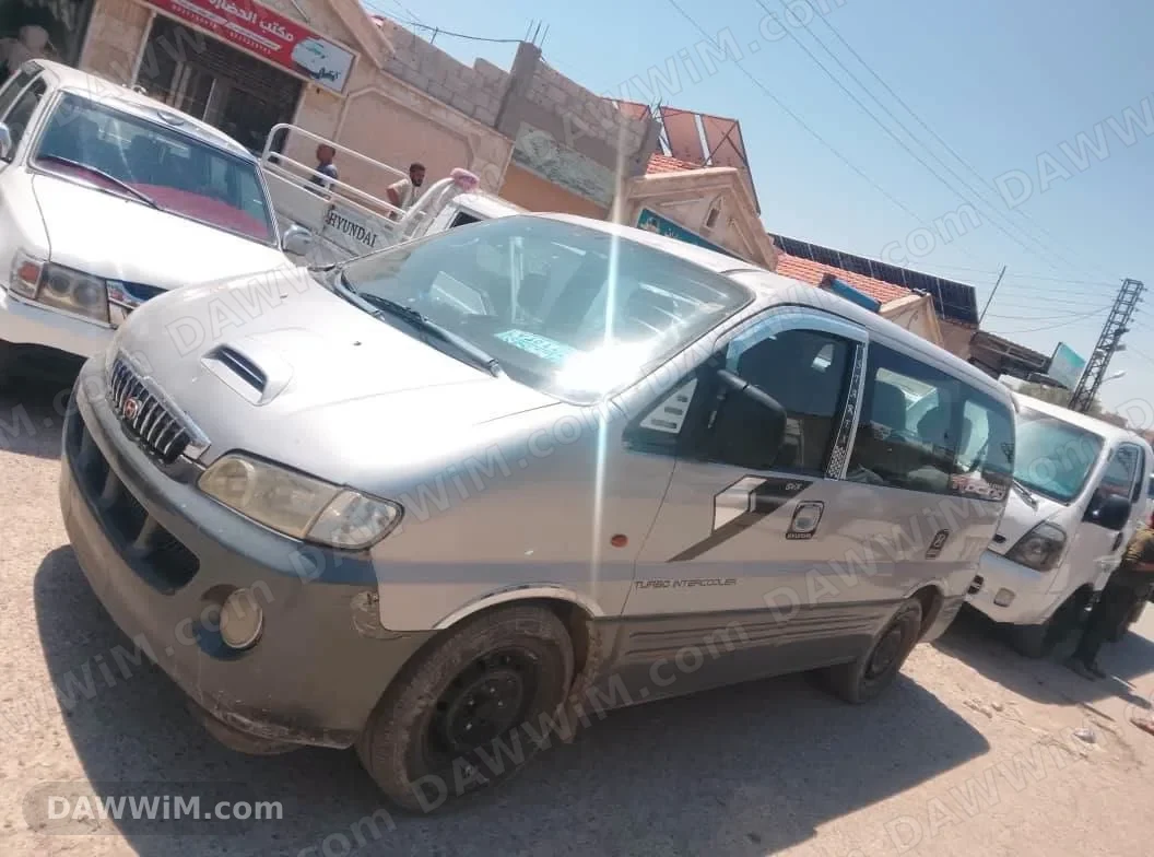 فان هيونداي قصير سياحي موديل 2003 للبيع