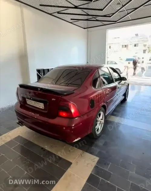 أوبل فيكترا موديل 1998 للبيع