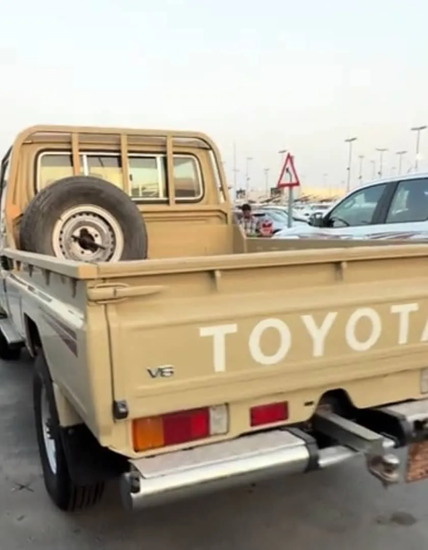 تويوتا شاص موديل 2002 للبيع