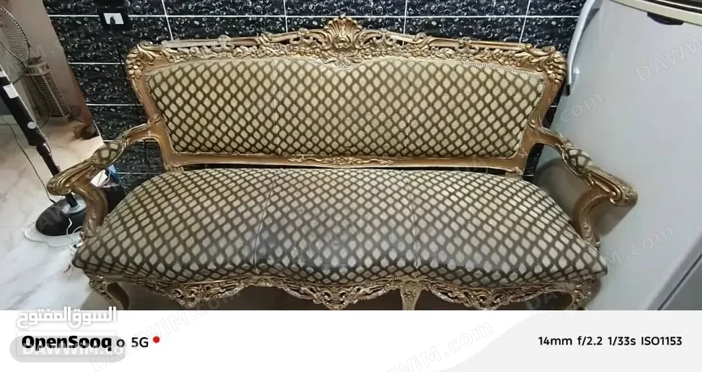طقم كنبايات (ثلاثية وكرسيين)