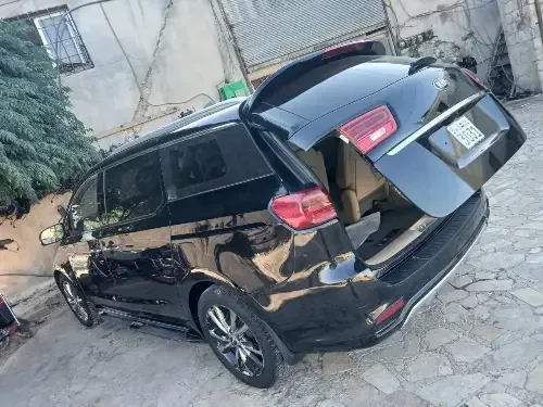 كيا كرنفال بحالة الوكالة