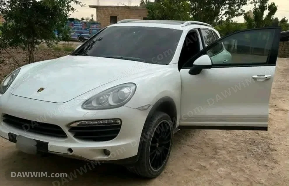 بورش كايين 2012
