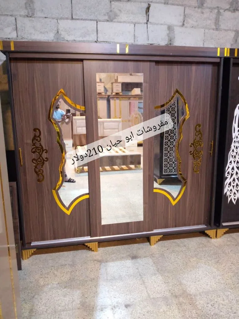 غرف عرسان كاملة مع مراية - متوفرة في حماة