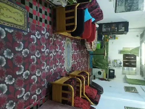 منزل طابق أول مع سطح وحصة سهمية