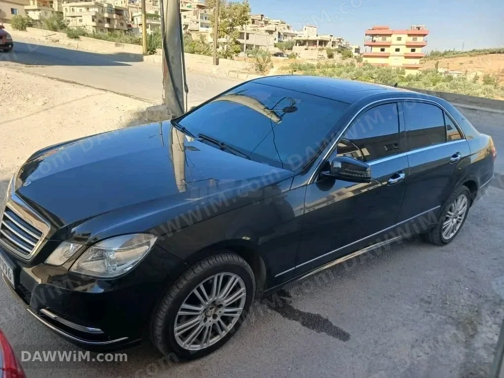 مرسيدس بينز E300 موديل 2011