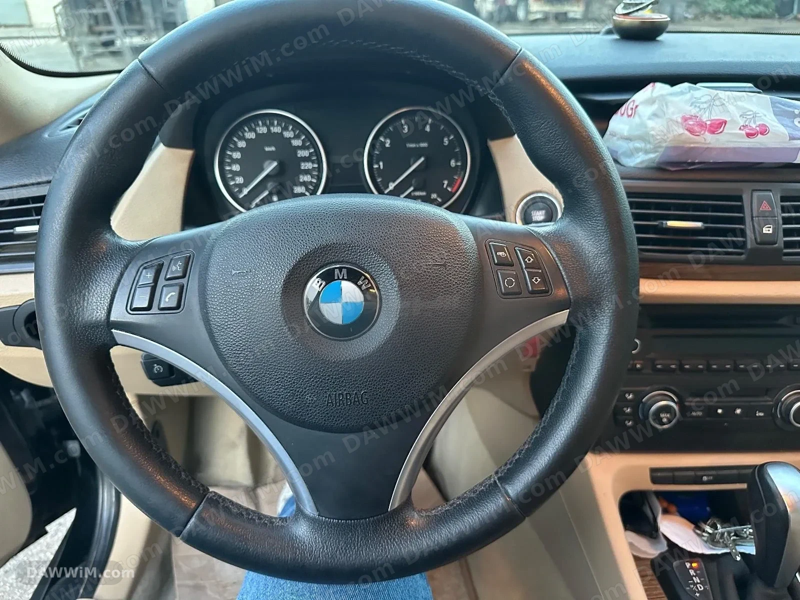 سيارة بي ام دبليو BMW X1 مستعملة للبيع 2012
