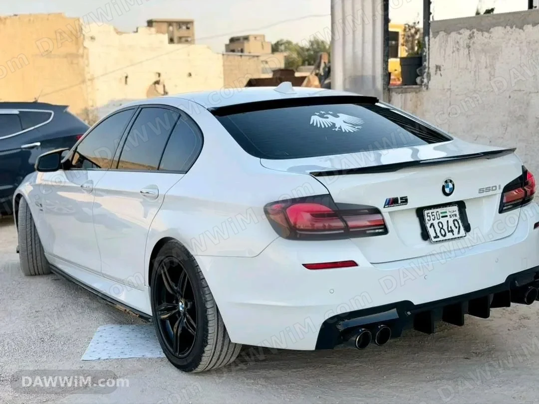 سيارة بي ام دابيليو BMW M5 موديل 2012