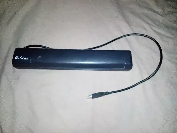 سكانر USB متنقل للصور والأوراق