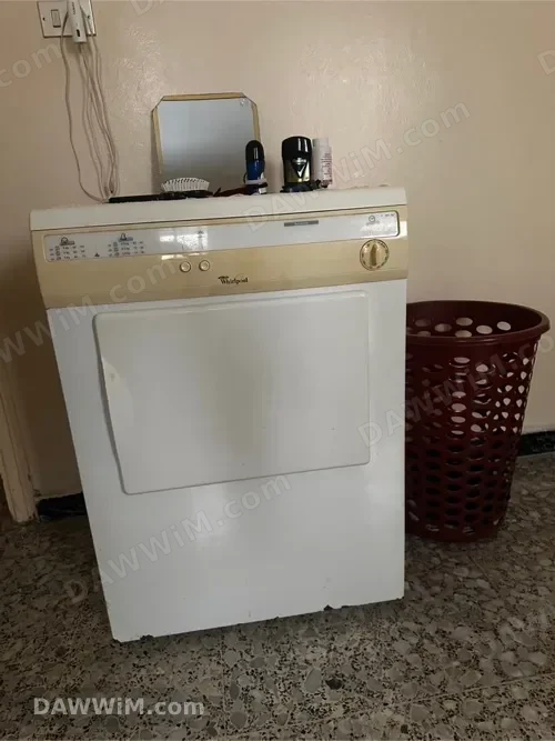 نشافة ملابس ويرلبول مستعملة بحالة جيدة