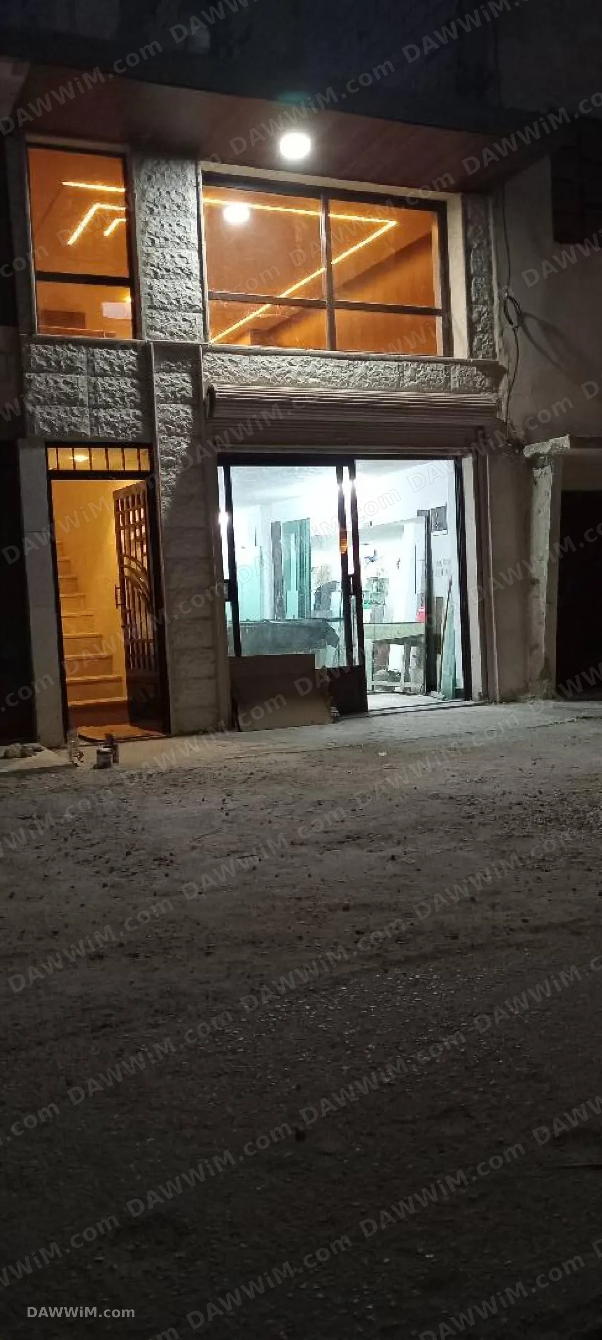 محل ومكتب تجاري للبيع في حمص - خالدية جديدة