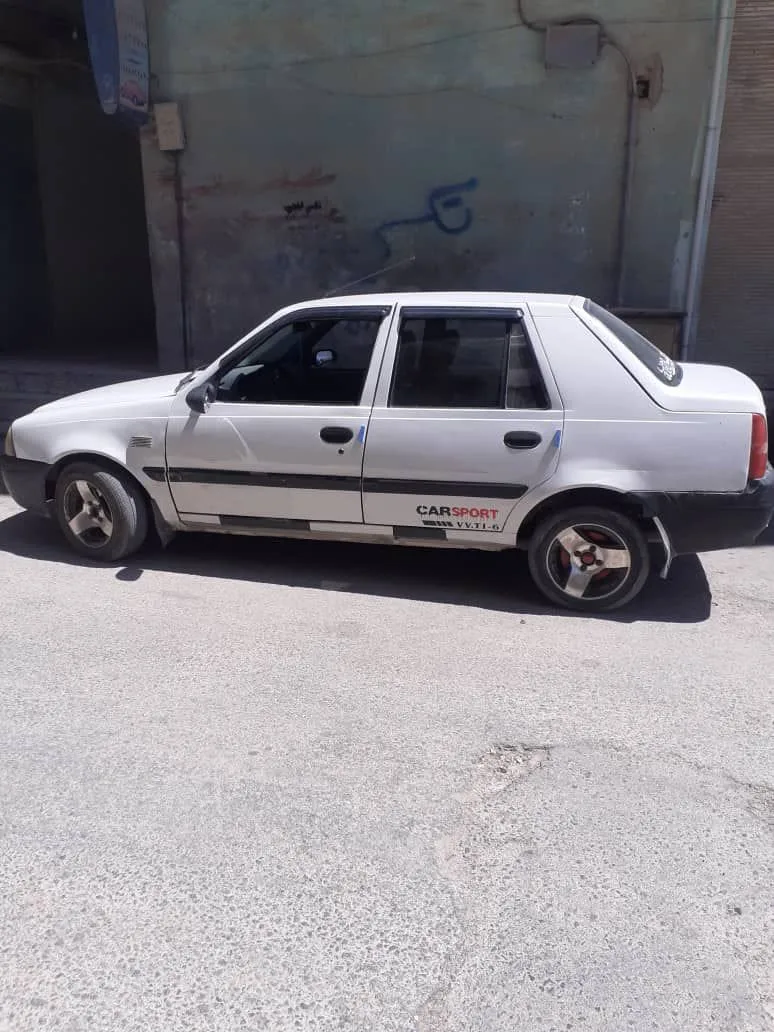 سيارة رينو سولينزا 2003 للبيع في حماة