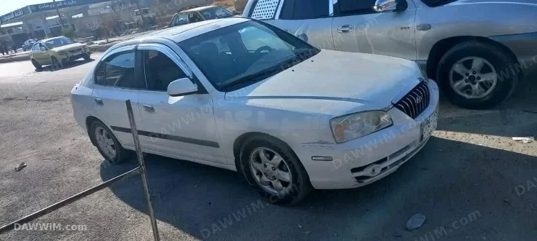 هيونداي افنتي 2001