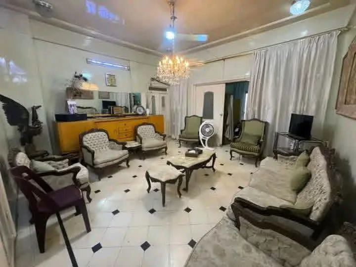 شقة للبيع في الميسات بمساحة 200 متر