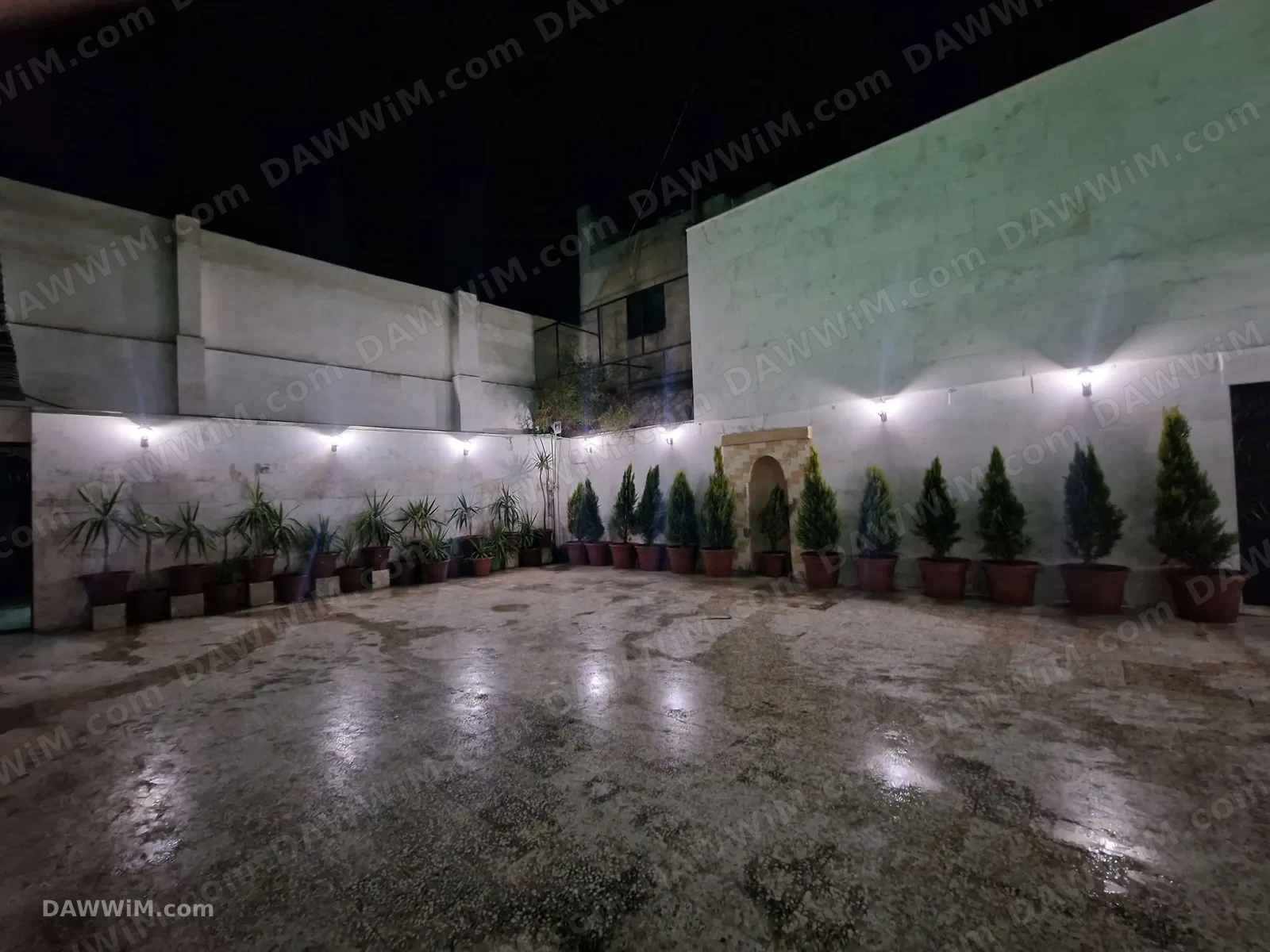 دار عربي مع دكان للبيع في حي القطانة بحلب