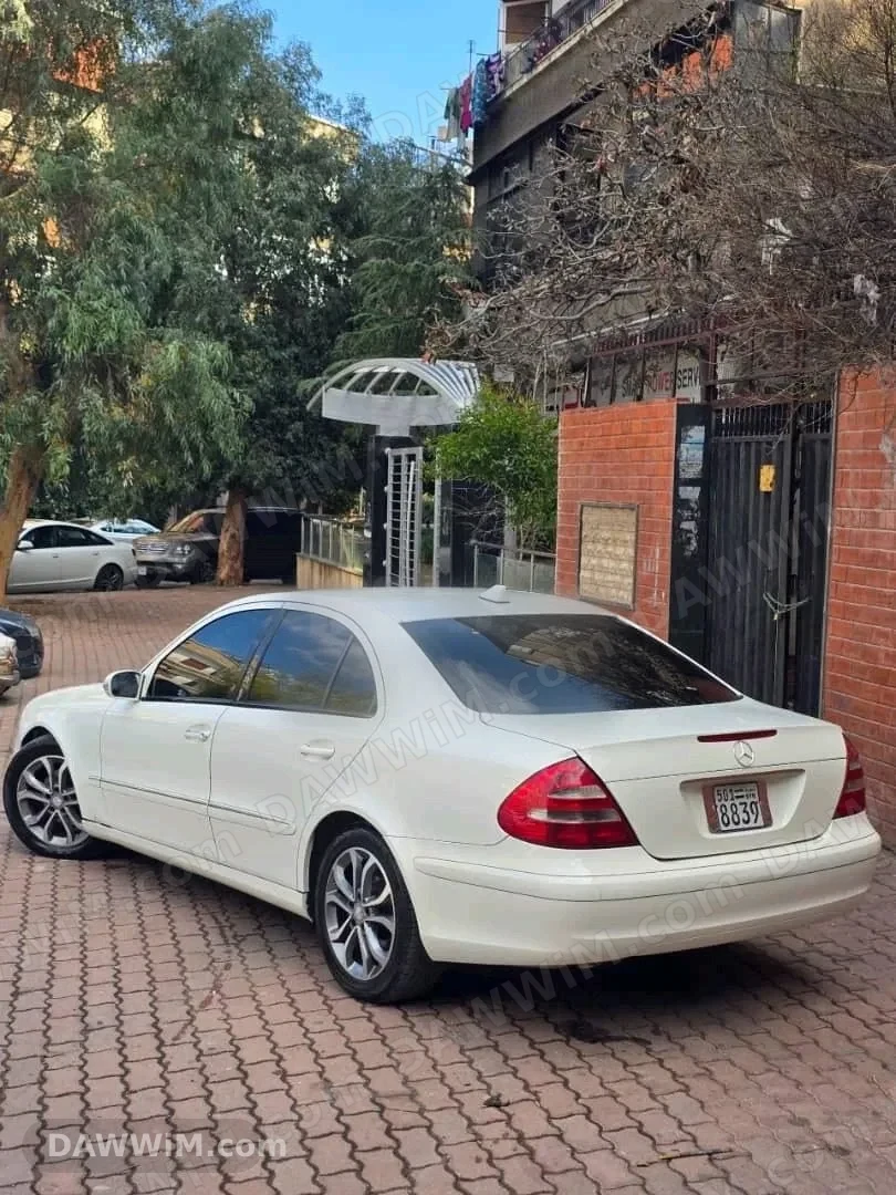 مرسيدس بينز E200 موديل 2005